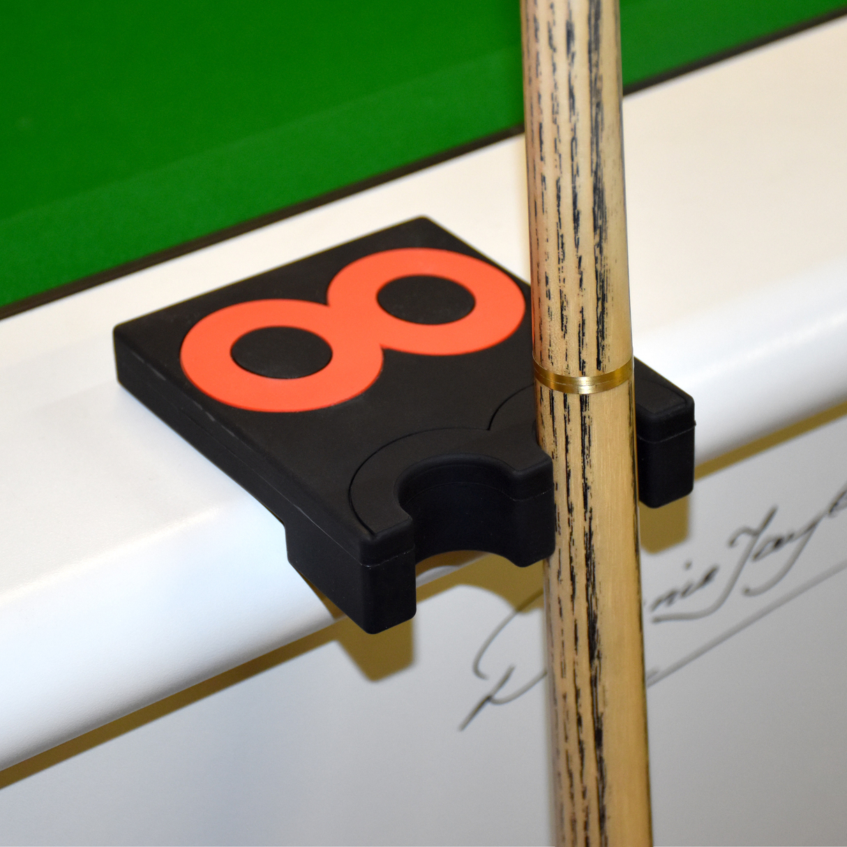 Red 8 Design Weighted Rubber Cue Claw Snooker Pool Cue Holder - Holds 2 Cues